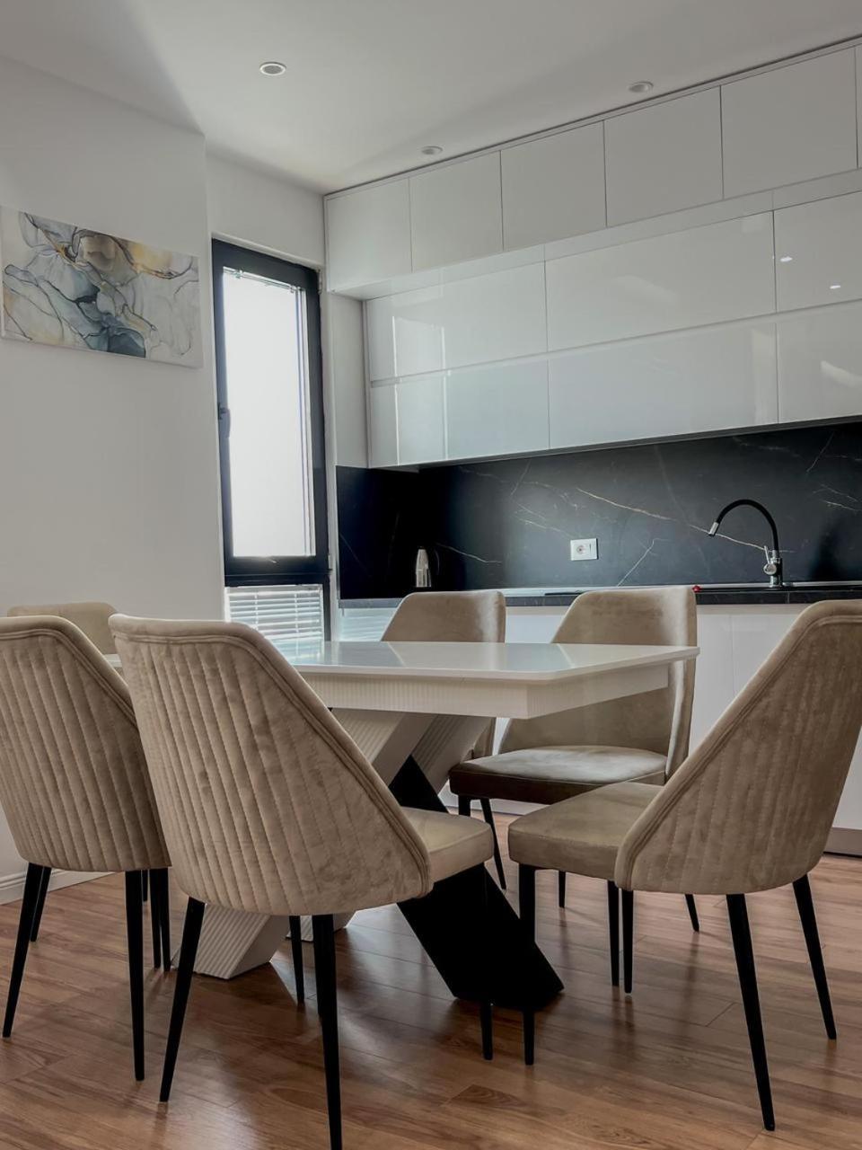 Lux Apartment At Arlis Tirana Exteriér fotografie