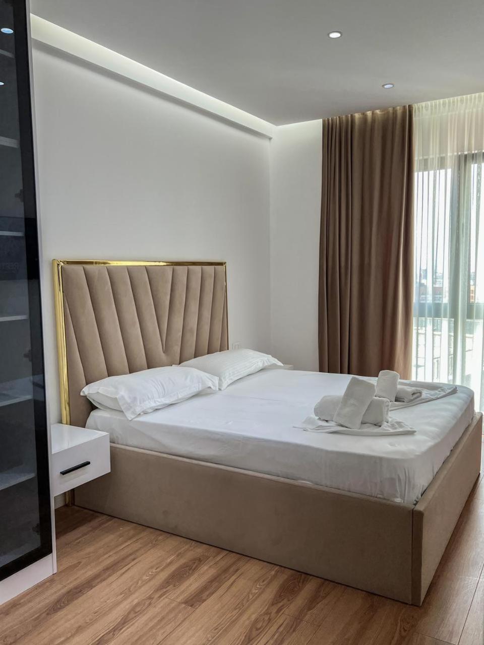 Lux Apartment At Arlis Tirana Exteriér fotografie